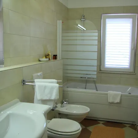 Apartment Alegria - One Bedroom With Balcony And Sea View *
